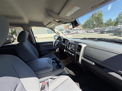 2016 RAM 1500 SLT - Photo 17 - Langley, BC V3A 4H1