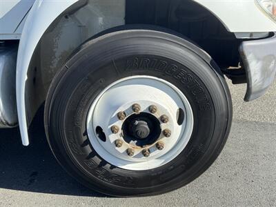 2008 International DuraStar 4300   - Photo 13 - Langley, BC V3A 4H1