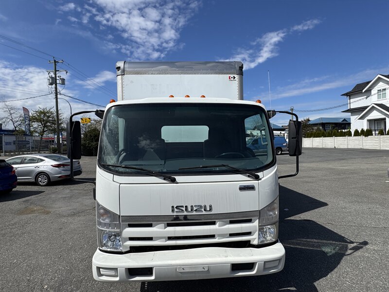 2015 Isuzu NPR   - Photo 1 - Langley, BC V3A 4H1
