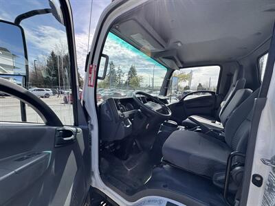 2015 Isuzu NPR   - Photo 14 - Langley, BC V3A 4H1