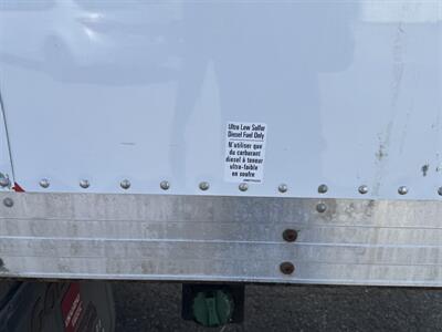 2015 Isuzu NPR   - Photo 15 - Langley, BC V3A 4H1