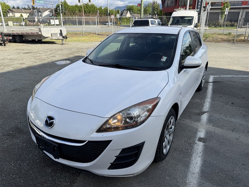 2010 Mazda MAZDA3 GX   - Photo 1 - Langley, BC V3A 4H1
