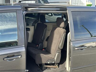 2012 Dodge Grand Caravan SXT   - Photo 11 - Langley, BC V3A 4H1