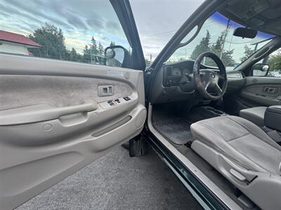 2003 Toyota Tacoma PreRunner V6   - Photo 21 - Langley, BC V3A 4H1