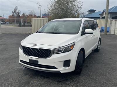 2017 Kia Sedona L - Photo 5 - Langley, BC V3A 4H1