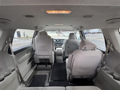 2017 Kia Sedona L - Photo 17 - Langley, BC V3A 4H1