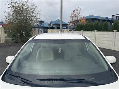 2017 Kia Sedona L - Photo 9 - Langley, BC V3A 4H1