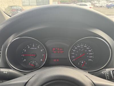 2017 Kia Sedona L - Photo 10 - Langley, BC V3A 4H1