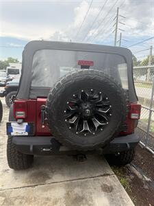2012 Jeep Wrangler Unlimited Rubicon   - Photo 13 - West Palm Beach, FL 33407