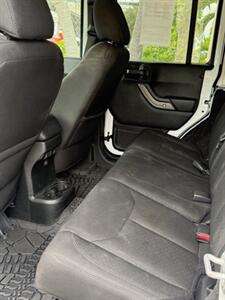 2018 Jeep Wrangler JK Unlimited Sport S   - Photo 21 - West Palm Beach, FL 33407