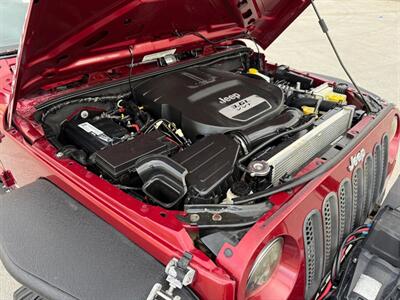 2012 Jeep Wrangler Unlimited Rubicon   - Photo 15 - West Palm Beach, FL 33407