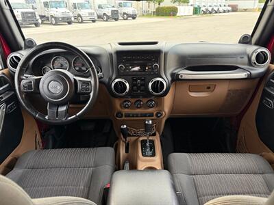 2012 Jeep Wrangler Unlimited Rubicon   - Photo 13 - West Palm Beach, FL 33407
