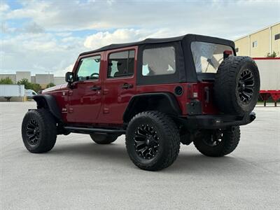 2012 Jeep Wrangler Unlimited Rubicon   - Photo 2 - West Palm Beach, FL 33407