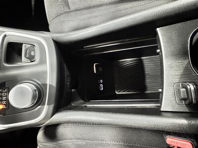 2015 Chrysler 200 Limited   - Photo 12 - Honesdale, PA 18431
