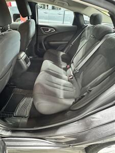 2015 Chrysler 200 Limited   - Photo 5 - Honesdale, PA 18431
