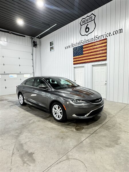 2015 Chrysler 200 Limited   - Photo 1 - Honesdale, PA 18431