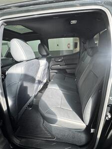 2019 Toyota Tacoma TRD Sport   - Photo 17 - Honesdale, PA 18431