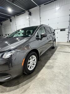 2020 Chrysler Voyager LXi   - Photo 3 - Honesdale, PA 18431