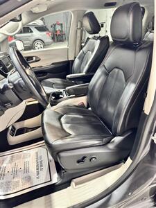 2020 Chrysler Voyager LXi   - Photo 5 - Honesdale, PA 18431