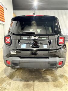 2023 Jeep Renegade Latitude - Photo 5 - Honesdale, PA 18431