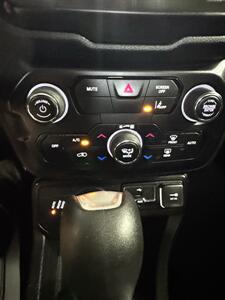 2023 Jeep Renegade Latitude - Photo 15 - Honesdale, PA 18431