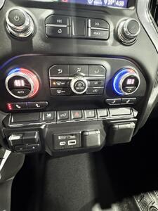 2020 GMC Sierra 2500 SLT   - Photo 17 - Honesdale, PA 18431