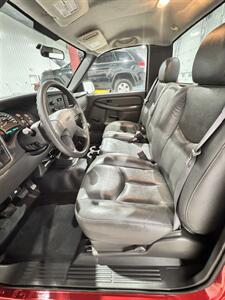 2007 GMC Sierra 2500HD Classic Work Truck - Photo 8 - Honesdale, PA 18431
