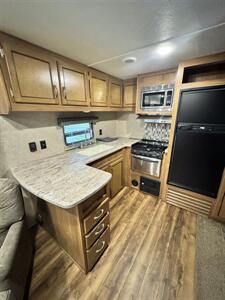 2018 Coachmen Catalina   - Photo 12 - Honesdale, PA 18431