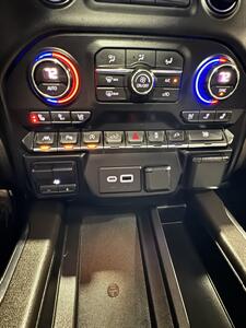 2019 Chevrolet Silverado 1500 LTZ   - Photo 19 - Honesdale, PA 18431