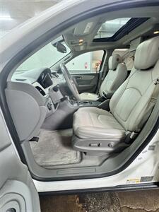 2015 Chevrolet Traverse LT - Photo 5 - Honesdale, PA 18431