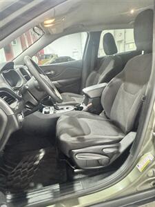 2019 Jeep Cherokee Latitude   - Photo 7 - Honesdale, PA 18431