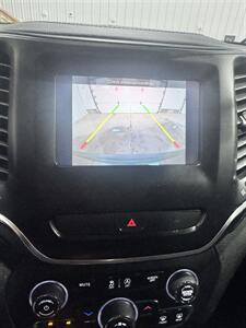 2019 Jeep Cherokee Latitude   - Photo 13 - Honesdale, PA 18431