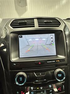 2018 Ford Explorer XLT   - Photo 14 - Honesdale, PA 18431