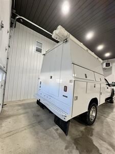 2017 Ford F-450 Super Duty  V10 - Photo 4 - Honesdale, PA 18431