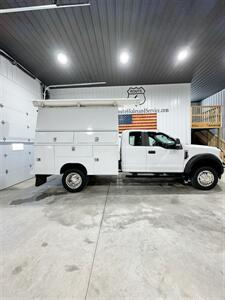 2017 Ford F-450 Super Duty  V10 - Photo 1 - Honesdale, PA 18431