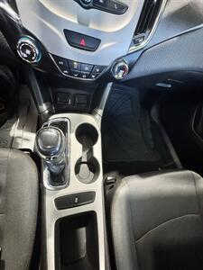 2018 Chevrolet Cruze LS Auto - Photo 14 - Honesdale, PA 18431