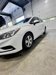 2018 Chevrolet Cruze LS Auto - Photo 4 - Honesdale, PA 18431