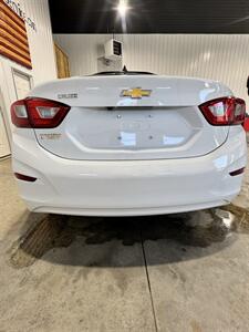 2018 Chevrolet Cruze LS Auto - Photo 5 - Honesdale, PA 18431