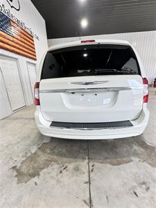 2013 Chrysler Town and Country Touring   - Photo 6 - Honesdale, PA 18431
