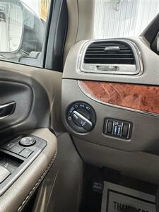 2013 Chrysler Town and Country Touring   - Photo 18 - Honesdale, PA 18431