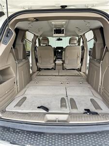 2013 Chrysler Town and Country Touring   - Photo 10 - Honesdale, PA 18431