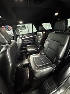 2018 Ford Explorer XLT   - Photo 7 - Honesdale, PA 18431