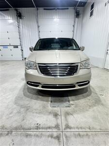 2013 Chrysler Town & Country Touring   - Photo 3 - Honesdale, PA 18431