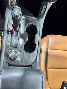 2017 GMC Acadia SLT-1   - Photo 13 - Honesdale, PA 18431