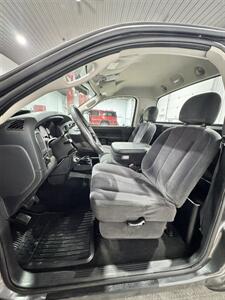 2004 Dodge Ram 1500 SLT   - Photo 8 - Honesdale, PA 18431