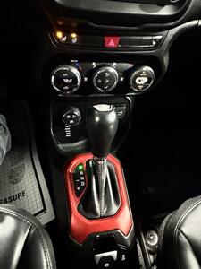 2015 Jeep Renegade Trailhawk   - Photo 16 - Honesdale, PA 18431