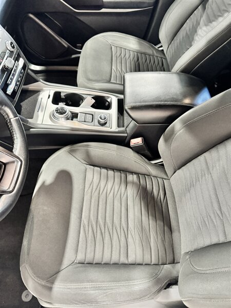 2020 Ford Explorer XLT - Photo 7