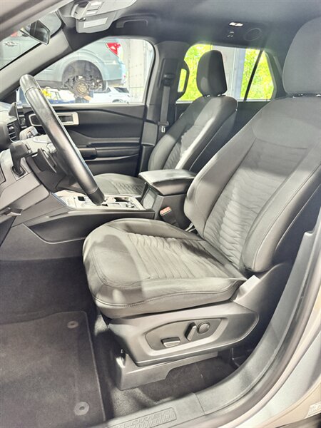 2020 Ford Explorer XLT - Photo 6