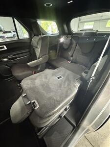 2020 Ford Explorer XLT   - Photo 10 - Honesdale, PA 18431