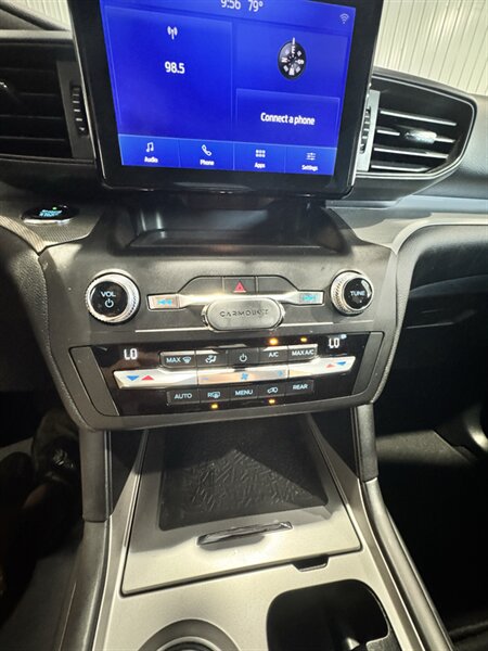 2020 Ford Explorer XLT - Photo 15